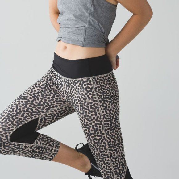 LULULEMON | Pace Rival Crop *Full-On Luxtreme Ace Spot Grain Black / Black - Picture 2 of 14